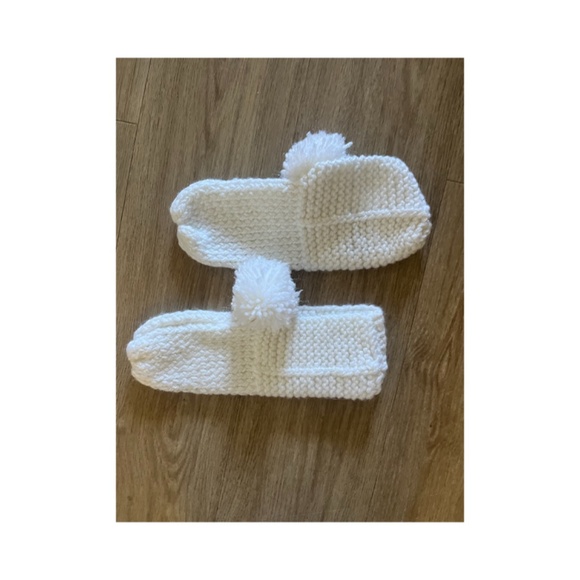 Knit Crochet Booties slippers Pom Pom size 11 White - Picture 3 of 3